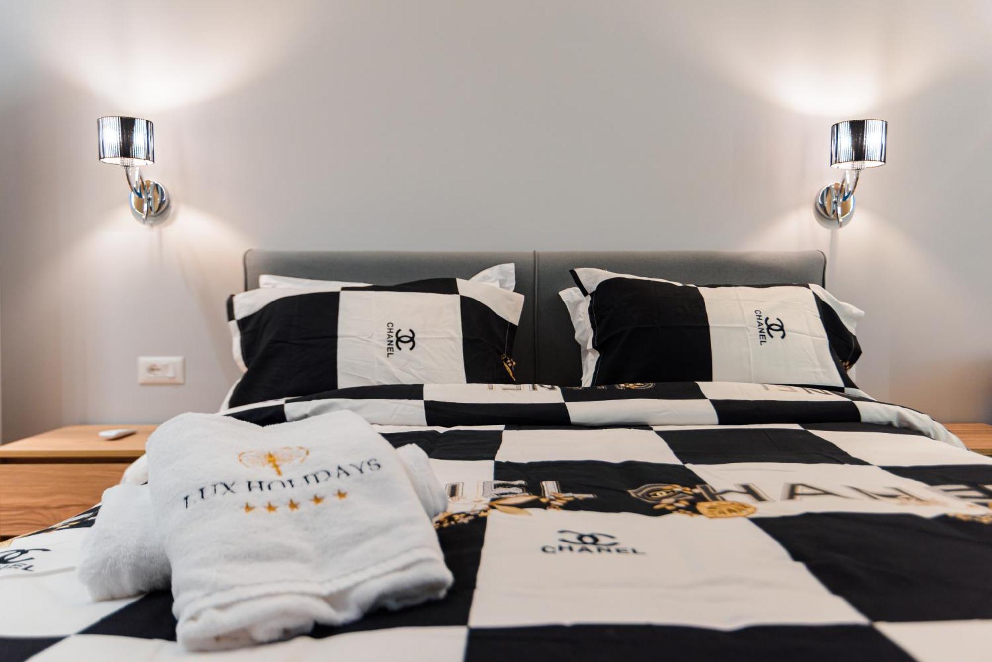Lux Holidays Дуррес Екстер'єр фото